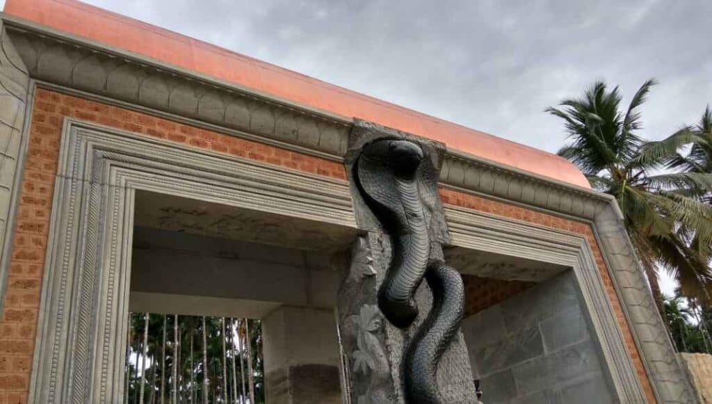 isha yoga center india snake gate